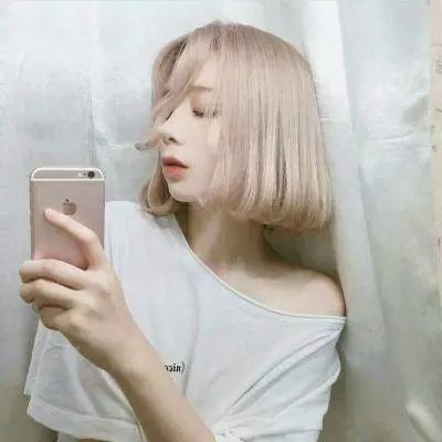太空英雌芭芭丽娜